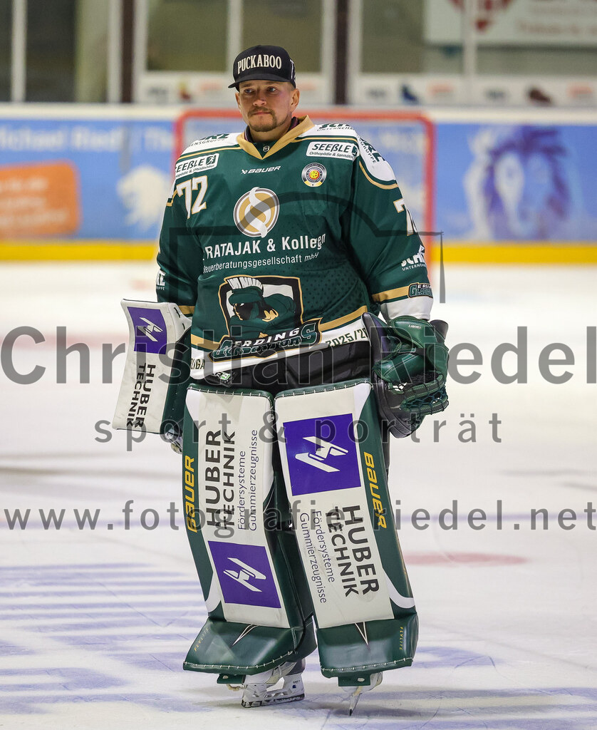 2025-08-22_176_TSV_Erding_gegen_EV_Fuessen | Erding, Deutschland, 22.08.2025:Eishockey, Oberliga Süd 2025 / 2026, Testspiel, TSV Erding gegen EV Füssen, Endergebnis: 1:4Torwart David Zabolotny (Erding Gladiators, #72)Foto: Christian Riedel / fotografie-riedel.net