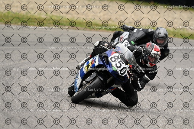 25bt02-1178 | markuskiefer.com - Realisiert mit Pictrs.com