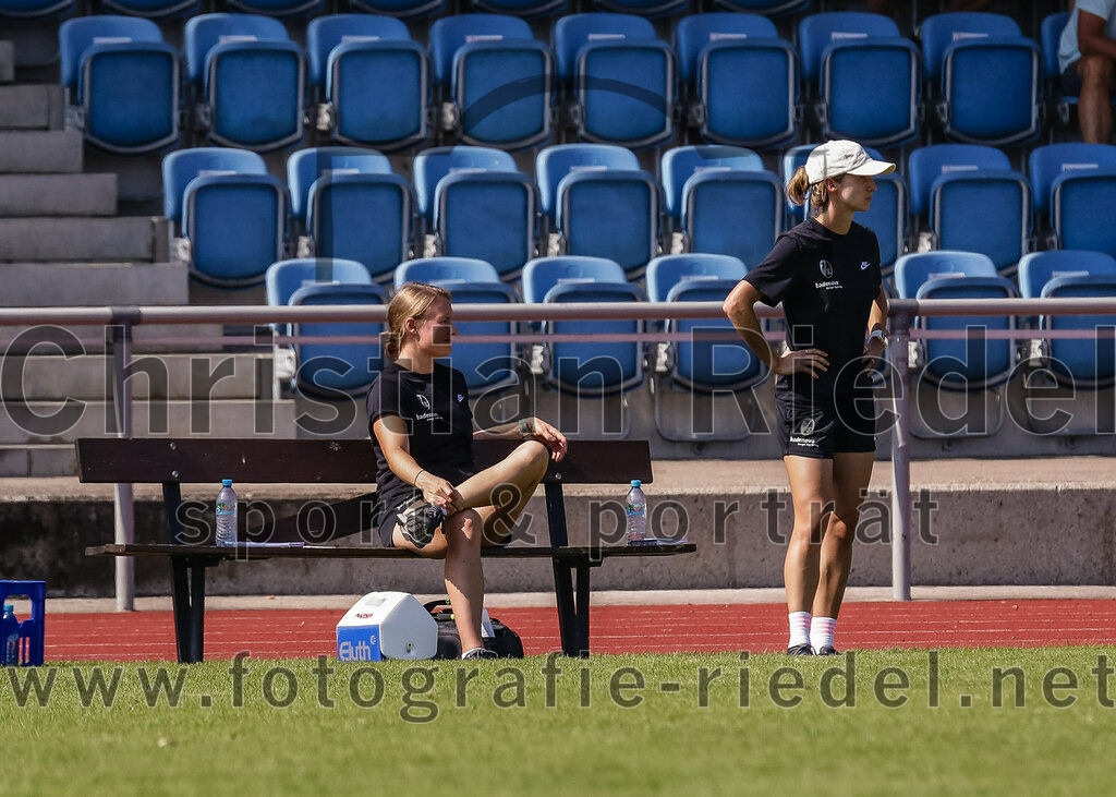 2023-09-09_009_FC_Bayern_Muenchen_gegen_SC_Freiburg | Aschheim, Deutschland, 09.09.2023:
Fußball, B-Juniorinnen-Bundesliga Süd 2023 / 2024, 1. Spieltag, FC Bayern München gegen SC Freiburg, Endergebnis: 4:0

Foto: Christian Riedel / fotografie-riedel.net