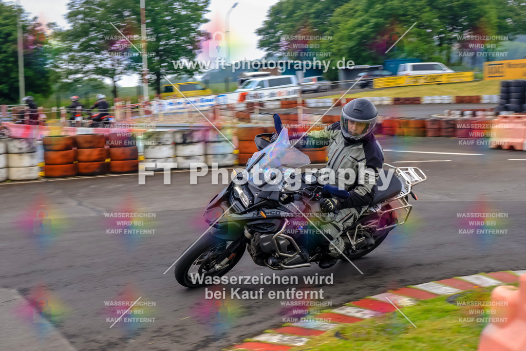 OBK-5320 | Hier findet Ihr Bilder von Touristenfahrten auf der Nürburgring Nordschleife oder von anderen Veranstaltungen die ich besucht habe. Viel Spass beim Durch Schauen 