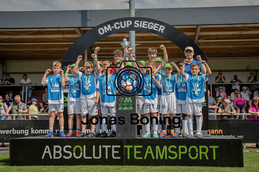 Fußball I E-Junioren I Saison 2025-2026 I OM-Cup Lüsche I Sonntag  I 25347 | jns.sportfotos - Realisiert mit Pictrs.com