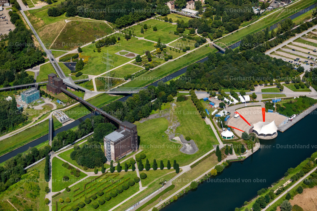 4050042 | Der Nordsternpark ist ein Landschaftspark auf dem Gelände der ehemaligen Zeche Nordstern in Gelsenkirchen. Nach Stilllegung der Zeche Nordstern im Jahr 1993 wurde das Betriebsgelände grundsaniert und in einen Landschaftspark verwandelt. 1997 fand im Park die Bundesgartenschau statt