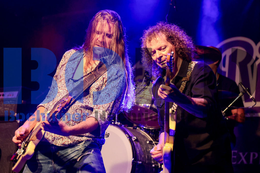 Purple Rising  {date} -  | {headline}(Foto: Sebastian Sendlak / BOND) - Realisiert mit Pictrs.com