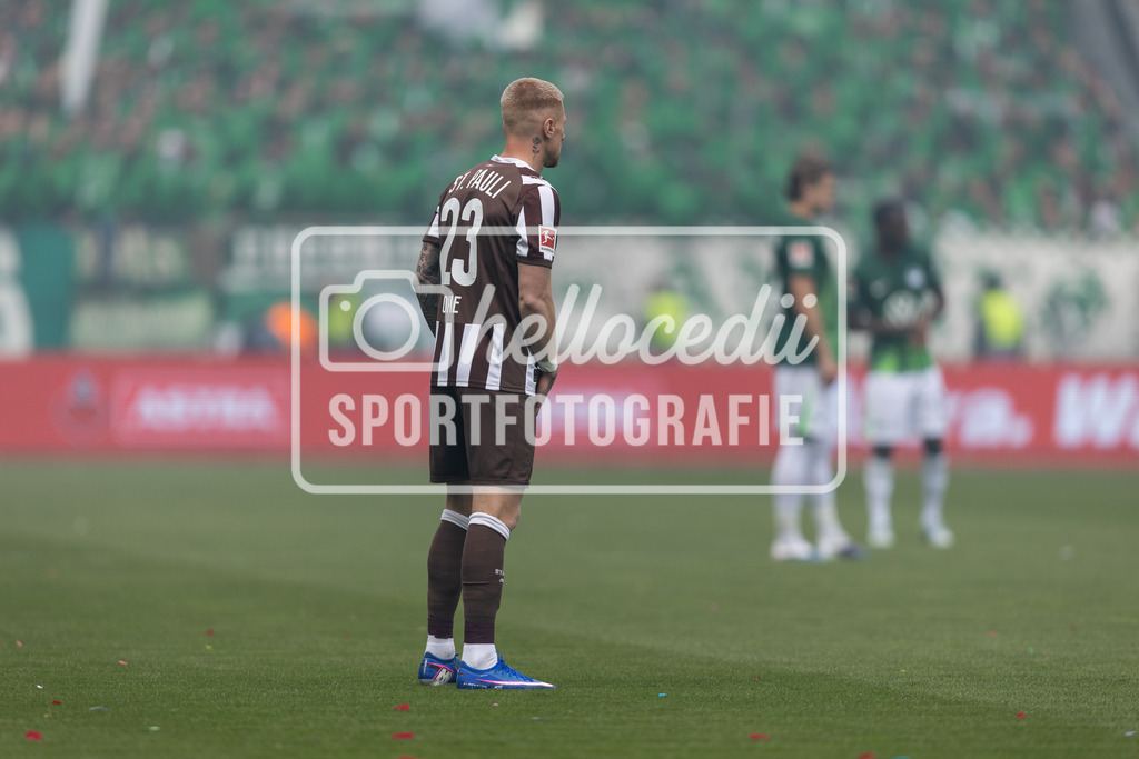 Fußball I Männer I Saison 2025-2026 I Bundesliga I FC St. Pauli - VfL Wolfsburg I 12815 | realhellocedii - Realisiert mit Pictrs.com