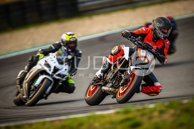 0890-240925_MO-008_890 | Deine Full-Service-Agentur für ✔️Videoproduktionen und ✔️Motorsportfotografie Jetzt Angebot anfragen!