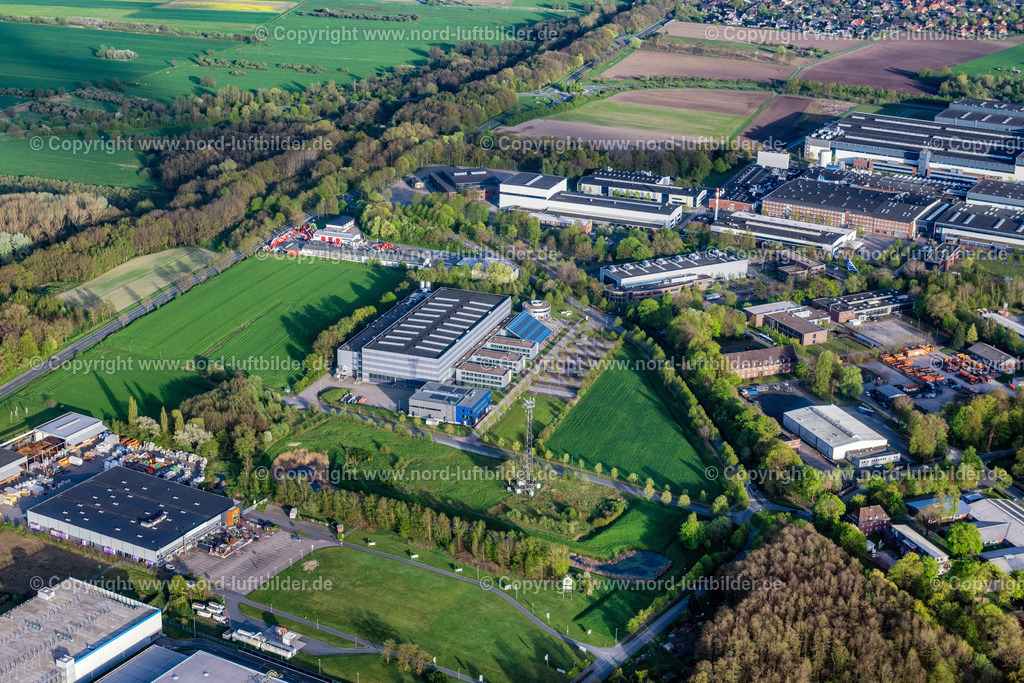 Stade_CFK_Nord_ELS_1271140424 | STADE 14.04.2024 Firmengelände der CFK Nord mit Hallen, Firmengebäuden und Produktionsstätten im Ortsteil Ottenbeck in Stade im Bundesland Niedersachsen, Deutschland. // Company grounds and facilities of CFK Nord in the district Ottenbeck in Stade in the state Lower Saxony, Germany. Foto: Martin Elsen