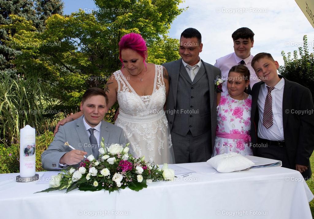 KERSTINFREDYHOCHZEIT_260822_132 | bilder, linz, photo, foto, fussball, sport, fotolui, bundesliga