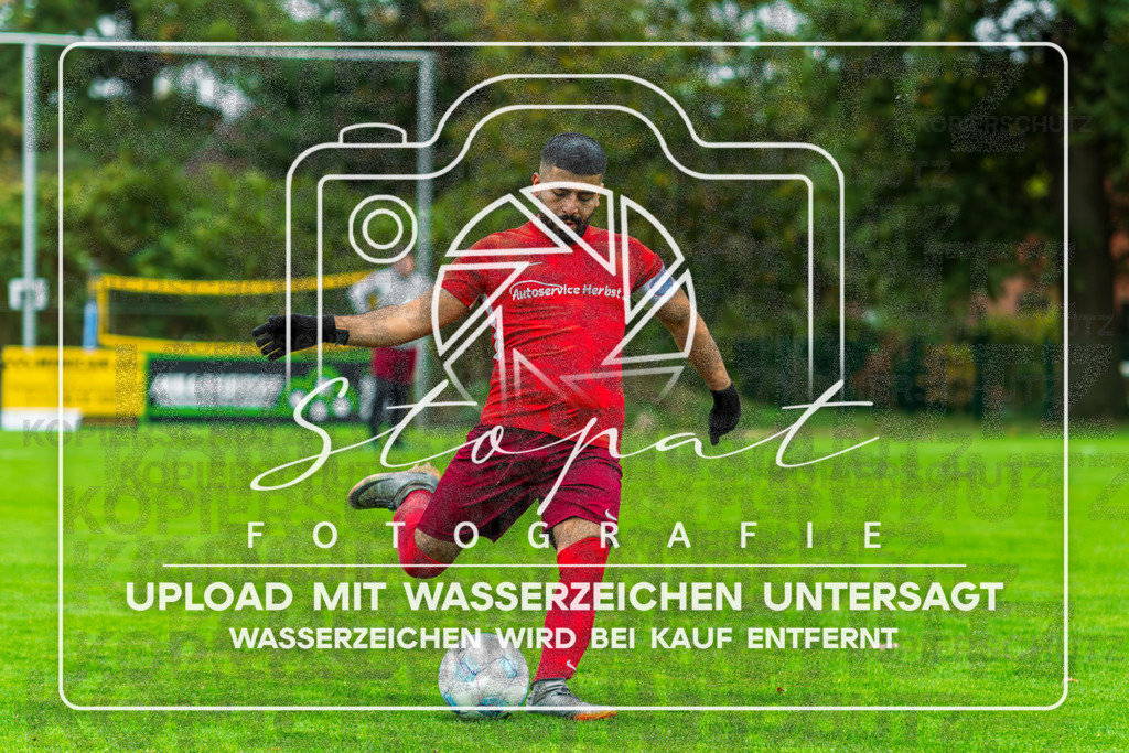 FSFSLEN-1030 | Demhat Alp (Eintracht Leinetal 4 #25) beim Herren 3. Kreisklasse HK Spiel zwischen FG Fulde-Stellichte 2 und Eintracht Leinetal 4 im Fulder Zentralstadion, Fulde (Simon Paul Stopat) - Realisiert mit Pictrs.com