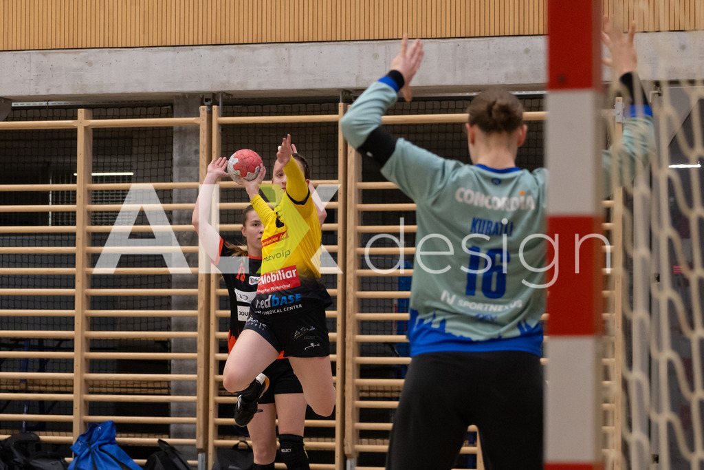 Handball I Frauen I Saison 2025-2026 I Handball Swiss Premium League 1 | Women I Round 5 I  Yellow Winterthur - GC Amicitia Zürich I 15.03.2026 | 14 Jessica Mössner (CH) (Yellow Winterthur) – Flügel links - Realisiert mit Pictrs.com
