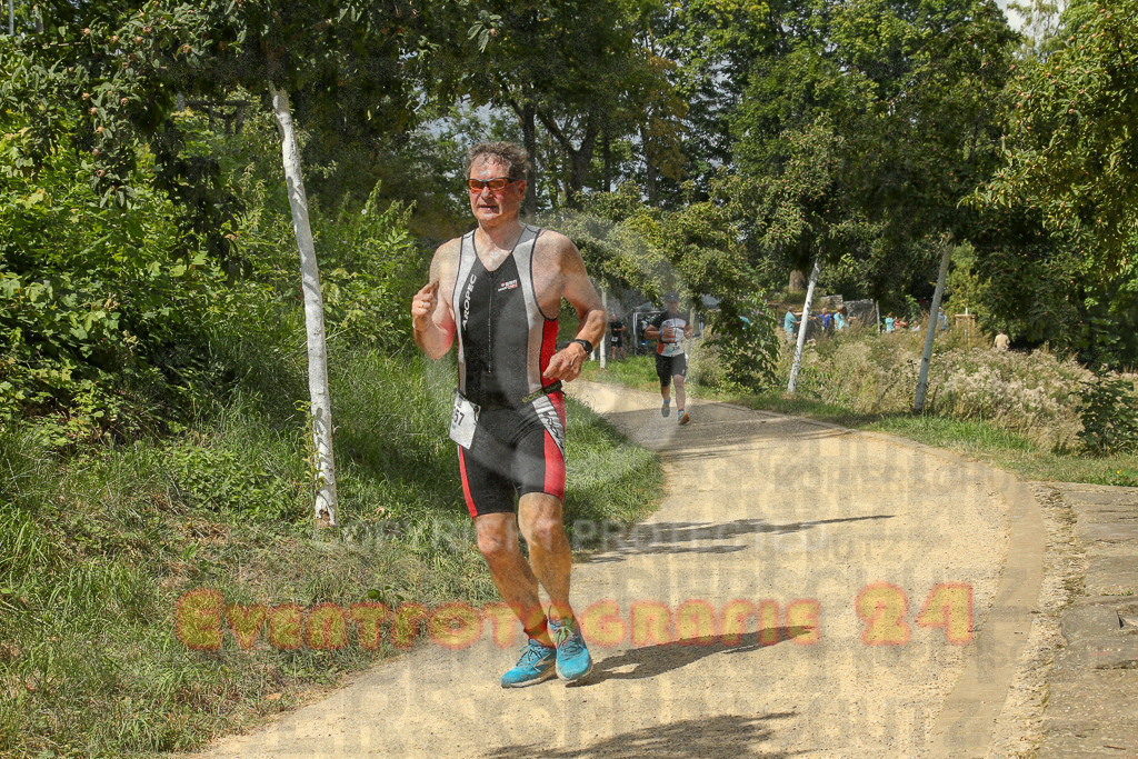 250824_1338_EX1_3080 | Sportfotografie im Rhein-Sieg Kreis, Köln, Bonn, NRW, Rheinland Pfalz, Hessen, etc. Unser Tätigkeitsfeld umfasst den Laufsport vom Volkslauf über den Marathon, Duathlon, Triathon bis zum Ultralauf wie Kölnpfad Ultra oder Schindertrail.