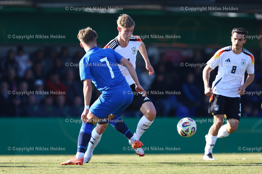 NH_DeutschlandU19_FinnlandU19_UEFAQualifikationsturnier_22032025 | #9 Max Moerstedt (Deutschland U19), #7 Matias Siltanen (Finnland U19)Fußball I Junioren I UEFA-U19-Europameisterschaft I Saison 2024-2025 I Qualifikationsturnier I Deustchland U19 - Finnland U19 I 22.03.2025 I GWG-Stadion Flutmulde