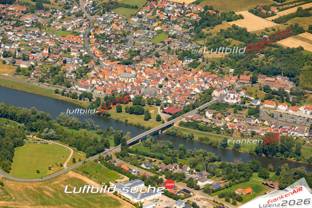 Das Luftbild zeigt : Trennfeld Triefenstein - Die Luftaufnahme wurde 2023 vom UL-Flugzeug aus erstellt ( keine Drohne ) - Hochauflösende Luftaufnahme - Für grossformatige Ausdrucke geeignet. Die Geschenkidee !Mit Lizenz und Bildrechte bestellbar