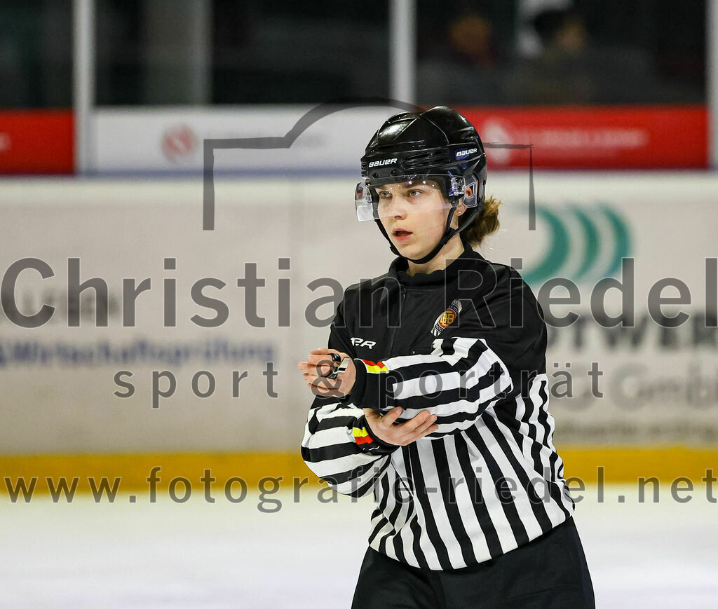2024-01-26_026_TSV_Erding_gegen_HC_Landsberg | Erding, Deutschland, 26.01.2024:
Eishockey, Bayernliga Vorrunde 2023 / 2024, 28. Spieltag, TSV Erding gegen HC Landsberg, Endergebnis: 6:2

Foto: Christian Riedel / fotografie-riedel.net