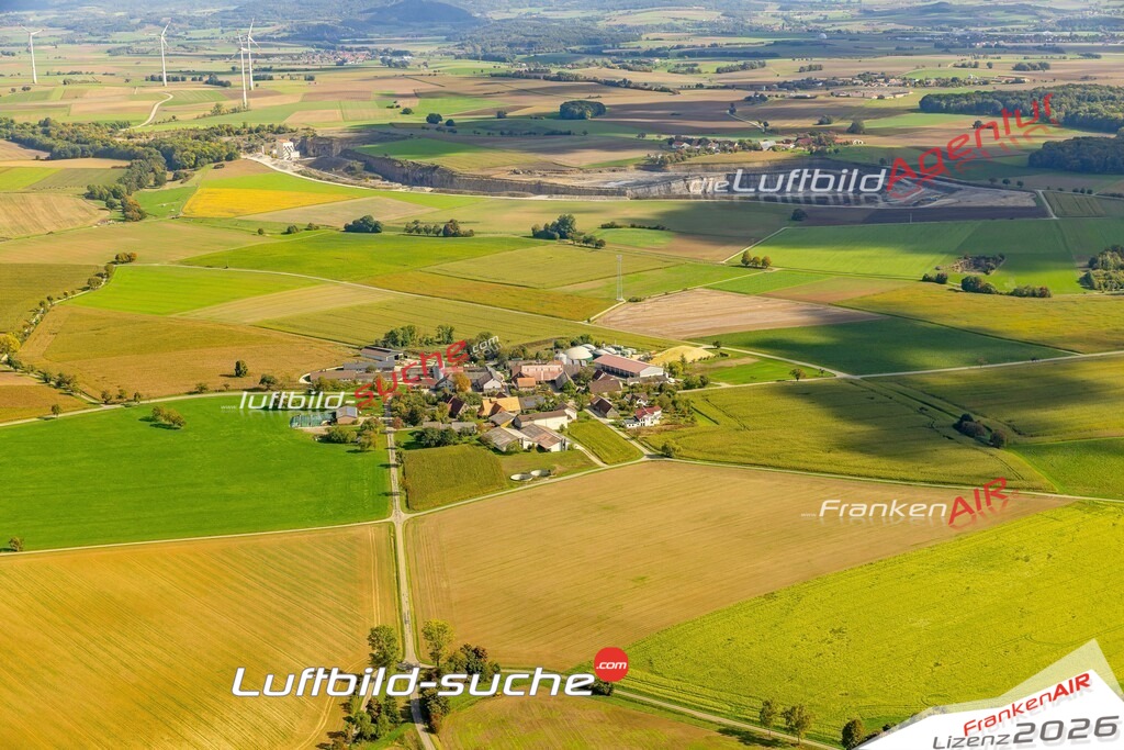 Schöne Luftaufnahme Gemmhagen Schrozberg - Die Luftaufnahme wurde 2025 vom Flugzeug heraus erstellt ( keine Drohne ) - Hochauflösende Luftaufnahme - für professionelle Ausdrucke geeignet. Die Geschenkidee !Mit Lizenz und Bildrechte bestellbar