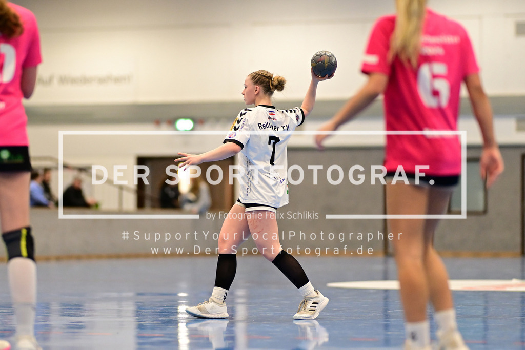 Handball I Juniorinnen I Saison 2024-2025 I Hamburg-Pokal I TSV Ellerbek - Rellinger TV I 080105 | Der Sportfotograf. - Realized with Pictrs.com
