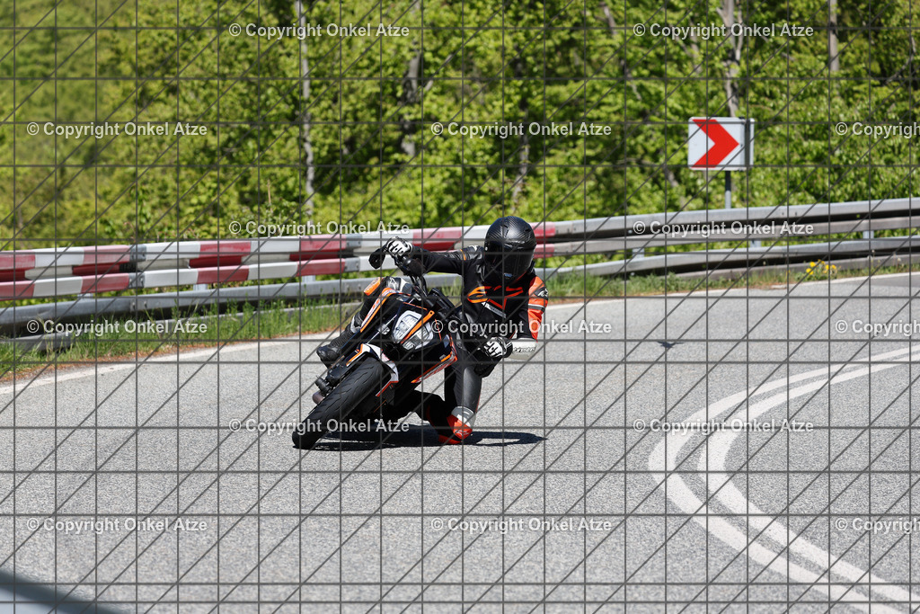 IMG_9659 | Fotograf am Kyffhäuser. Onkel Atze. Kyffhäuser Rennstrecke. Café36. Motorsportfotografie. - Realisiert mit Pictrs.com