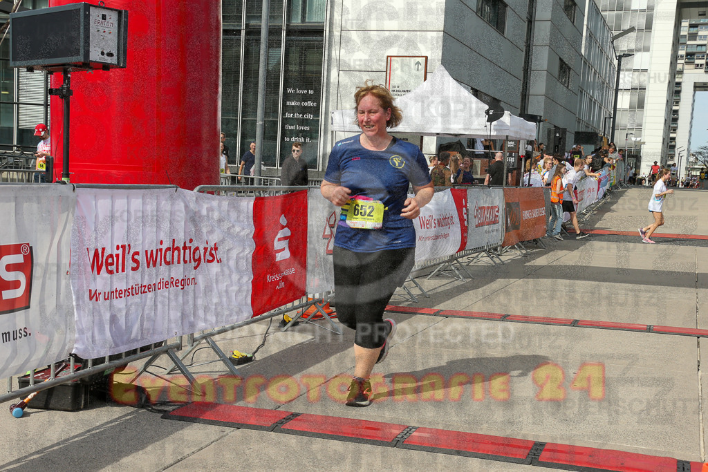 250920_1344_EX1_6468 | Sportfotografie im Rhein-Sieg Kreis, Köln, Bonn, NRW, Rheinland Pfalz, Hessen, etc. Unser Tätigkeitsfeld umfasst den Laufsport vom Volkslauf über den Marathon, Duathlon, Triathon bis zum Ultralauf wie Kölnpfad Ultra oder Schindertrail.