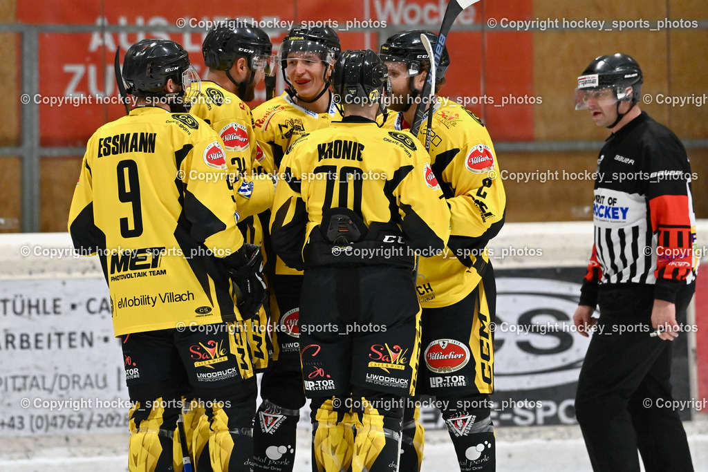 EC Spittal Hornets vs. ESV Ferlach 16.12.2023 | Jubel EC Spittal Hornets Mannschaft, #9 Essmann Kevin, #38 Zorec Marco, #88 Zauchner, #70 Kronig Daniel, #2 Karitnig Gert, ALTERSBERGER Roland Referee