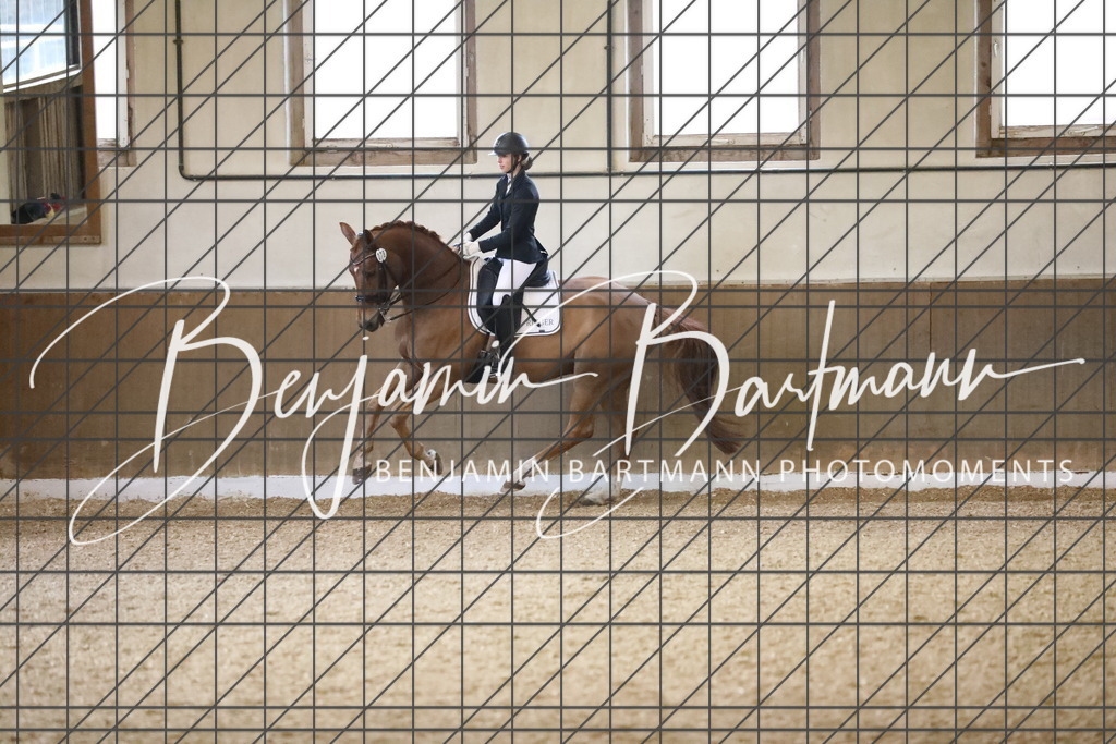 AZ2A2032 | Benjamin Bartmann Photomoments