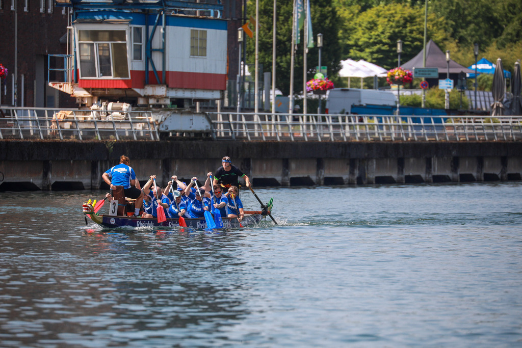 Drachenboot-Regatta_Duisburg140625_26 | Bildergalerie von Sport-Ereignissen aber auch von weiteren spannenden Dingen - nicht nur vom Niederrhein. In Anlehnung an den bekannten Spruch von Hanns Dieter Hüsch heißt das Motto: "Niederrhein ist überall".  - Realisiert mit Pictrs.com