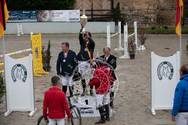 2B4A3323 | pixelfaenger - Realisiert mit Pictrs.com