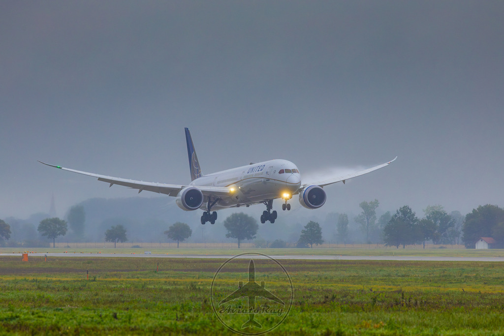 UAL953-B78X-N91007-KORD-MUC-20240905 | Browse breathtaking aviation photography and order high-quality prints from AviatoRay's gallery. Perfect for enthusiasts and collectors. - Realisiert mit Pictrs.com