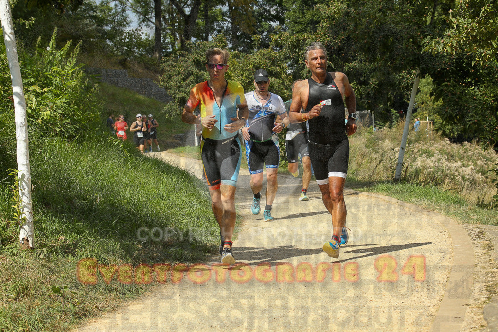 250824_1335_EX1_2929 | Sportfotografie im Rhein-Sieg Kreis, Köln, Bonn, NRW, Rheinland Pfalz, Hessen, etc. Unser Tätigkeitsfeld umfasst den Laufsport vom Volkslauf über den Marathon, Duathlon, Triathon bis zum Ultralauf wie Kölnpfad Ultra oder Schindertrail.