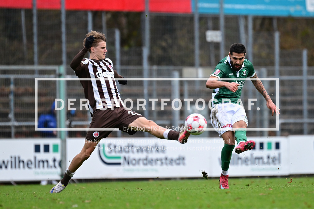 Fußball I Herren I Saison 2025-2026 I Regionalliga Nord I 21. Spieltag I FC St. Pauli II - VfB Lübeck I 33041 | Erik Ahlstrand (21, FC St. Pauli II) Mikail Polat (8, VfB Lübeck) - Realisiert mit Pictrs.com