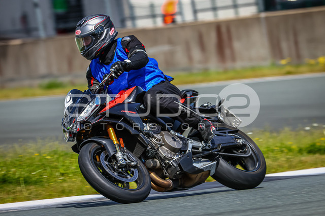 0010-260606BB-020_10 | Deine Full-Service-Agentur für ✔️Videoproduktionen und ✔️Motorsportfotografie Jetzt Angebot anfragen!