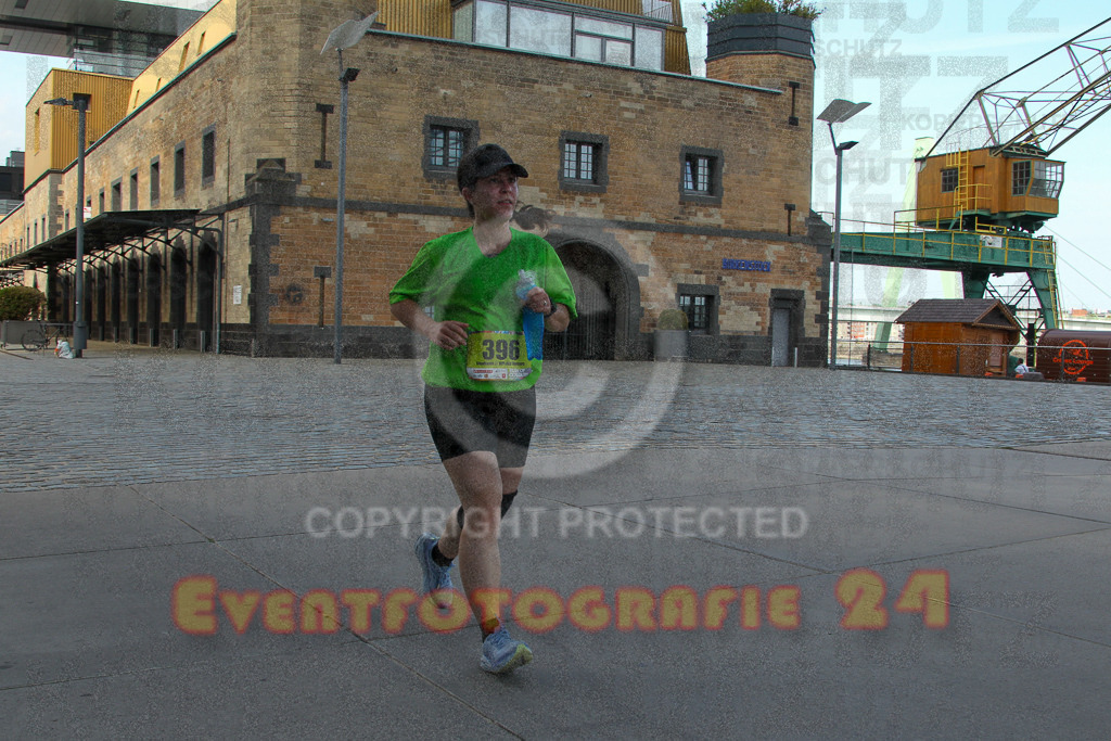 250920_1502_EV4_7952 | Sportfotografie im Rhein-Sieg Kreis, Köln, Bonn, NRW, Rheinland Pfalz, Hessen, etc. Unser Tätigkeitsfeld umfasst den Laufsport vom Volkslauf über den Marathon, Duathlon, Triathon bis zum Ultralauf wie Kölnpfad Ultra oder Schindertrail.