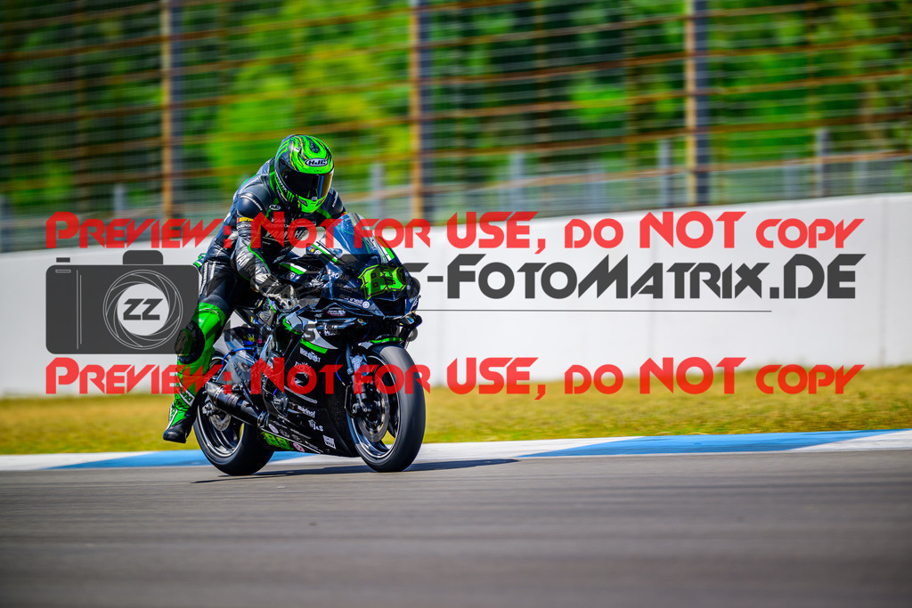 MaZZes_Fotomatrix_20250628_6007705_2173 | WEISS