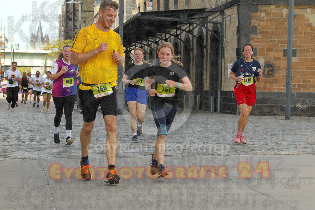 250920_1333_EV4_6030 | Sportfotografie im Rhein-Sieg Kreis, Köln, Bonn, NRW, Rheinland Pfalz, Hessen, etc. Unser Tätigkeitsfeld umfasst den Laufsport vom Volkslauf über den Marathon, Duathlon, Triathon bis zum Ultralauf wie Kölnpfad Ultra oder Schindertrail.