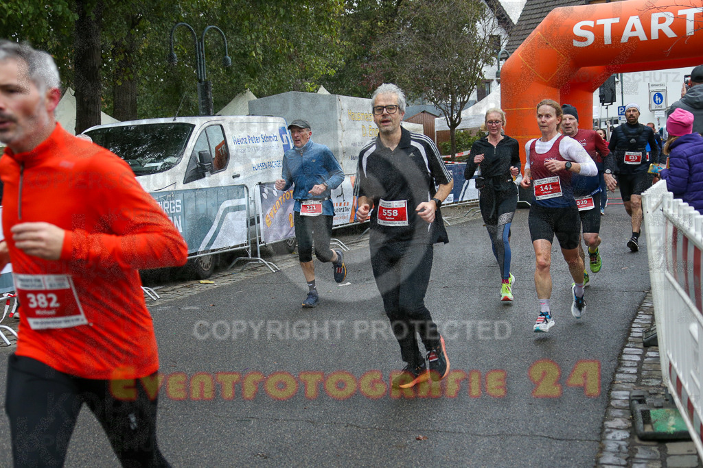 251130_1143_EX1_8427 | Sportfotografie im Rhein-Sieg Kreis, Köln, Bonn, NRW, Rheinland Pfalz, Hessen, etc. Unser Tätigkeitsfeld umfasst den Laufsport vom Volkslauf über den Marathon, Duathlon, Triathon bis zum Ultralauf wie Kölnpfad Ultra oder Schindertrail.