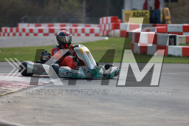 0DKP1381 | Kliewer Motion & Motorsport - Realisiert mit Pictrs.com