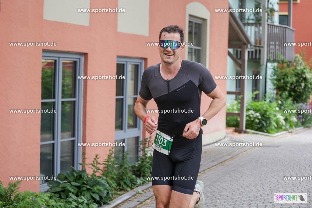 KSZ_3855 | Stadttriathlon Erding 2025. #yourpictrs #sportshot_your_pictrs @Sportshotphotography #stadttriathlonerding Copyright: www.sportshot.de