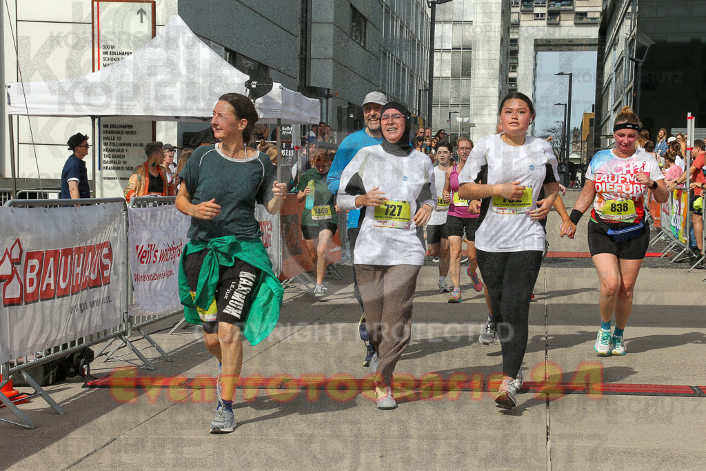 250920_1343_EX1_6388 | Sportfotografie im Rhein-Sieg Kreis, Köln, Bonn, NRW, Rheinland Pfalz, Hessen, etc. Unser Tätigkeitsfeld umfasst den Laufsport vom Volkslauf über den Marathon, Duathlon, Triathon bis zum Ultralauf wie Kölnpfad Ultra oder Schindertrail.