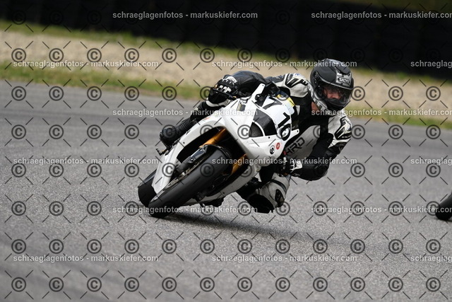 25bt02-1051 | markuskiefer.com - Realisiert mit Pictrs.com