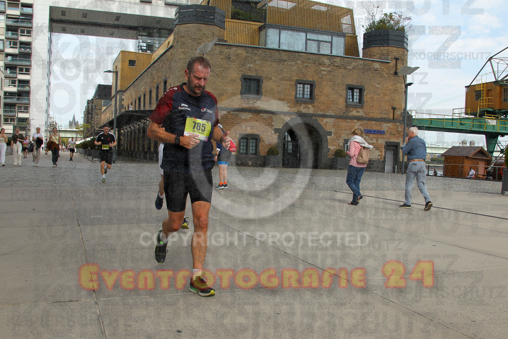 250920_1323_EV4_5369 | Sportfotografie im Rhein-Sieg Kreis, Köln, Bonn, NRW, Rheinland Pfalz, Hessen, etc. Unser Tätigkeitsfeld umfasst den Laufsport vom Volkslauf über den Marathon, Duathlon, Triathon bis zum Ultralauf wie Kölnpfad Ultra oder Schindertrail.