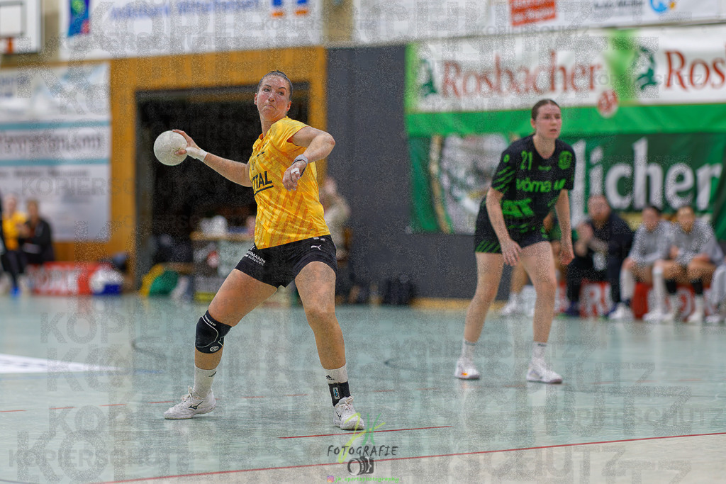 Frauen Oberliga Mitte (HHV); HSG Kleenheim/Langgöns II - HSG Eibelshausen/Ewersbach | Frauen Oberliga Mitte (HHV); HSG Kleenheim/Langgöns II - HSG Eibelshausen/Ewersbach am 01.11.2025 in Oberkleen (Weidig-Halle)Photo © 2025 - Jörg Heinrich - Realisiert mit Pictrs.com