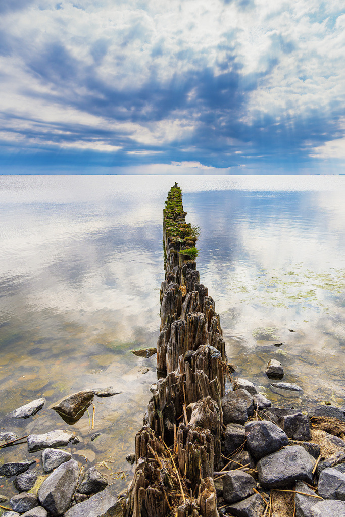 Buhne im Stettiner Haff bei Kamminke auf der Insel Usedom | Buhne im Stettiner Haff bei Kamminke auf der Insel Usedom.