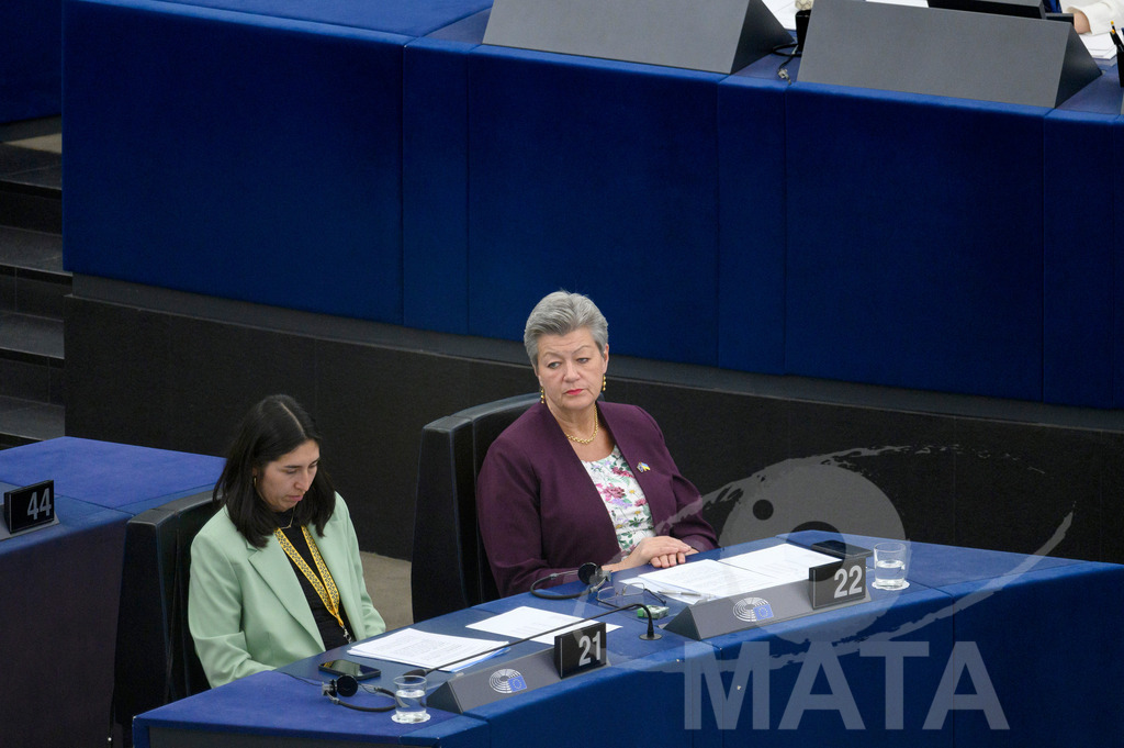 _DWI0242 | Ylva Johansson, EU-Kommissarin für Innere Sicherheit (2019-2024), Schweden bei EU-Parlament Plenarsitzung. Das Europäische Parlament in Straßburg, 22.04.2024
 - Realisiert mit Pictrs.com