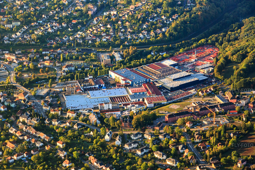 Aerial view: Centre Hospitalier Sainte Catherine and KUHN SAS company premises in Saverne in the state Bas-Rhin, France.Photo: IMG_111670.jpg taken on 09/16/2018 by Werner Riehm/FLY-FOTO.comResolution of the original: 5472 x 3648 pxCentre hospitalier de Saverne - HôpitalKUHN | Agricultural Machinery Manufacturer