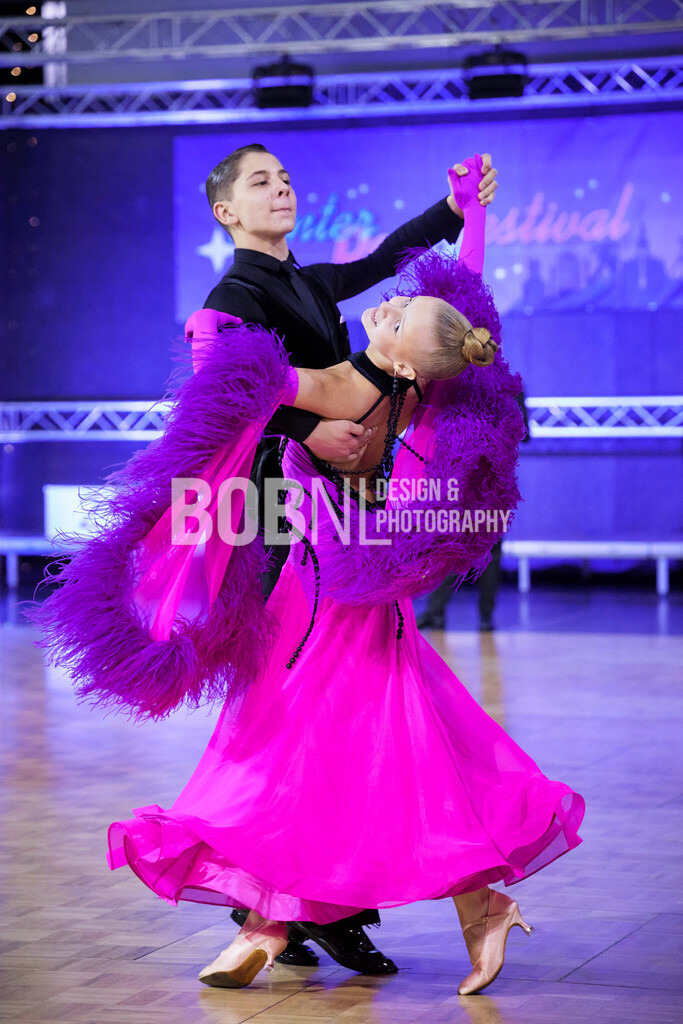 Winter Dance Festival | Mülheim a.d. Ruhr - 14.12.2025: Winter Dance Festival in Mülheim a.d. Ruhr (Westenergiehalle), Germany. Photo by: BobNL design &amp; photography  - Realized with Pictrs.com