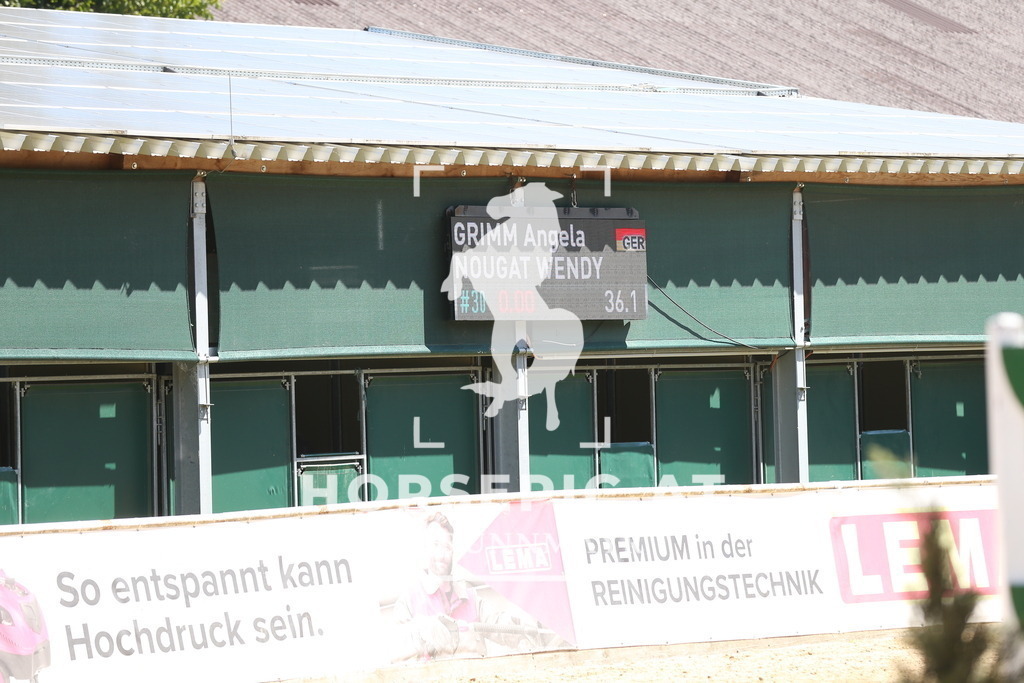 DL2Q8482 | Willkommen bei Brunnmayr - Design & Fotografie – Ihrem Spezialisten für Reitturniere und Pferdeveranstaltungen in Oberösterreich, Salzburg und Bayern! Seit über 17 Jahren sind wir leidenschaftlich dabei.