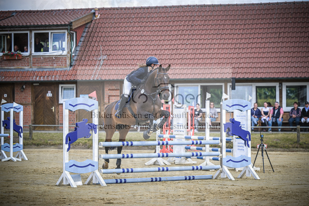 DOS_2766 | Entdecke hochwertige Reitturnierfotos von Foto Oger. Professionell, emotional und authentisch – jetzt Lieblingsmomente im Shop bestellen.Deutschlandweite Turnierfotografie. - Realisiert mit Pictrs.com