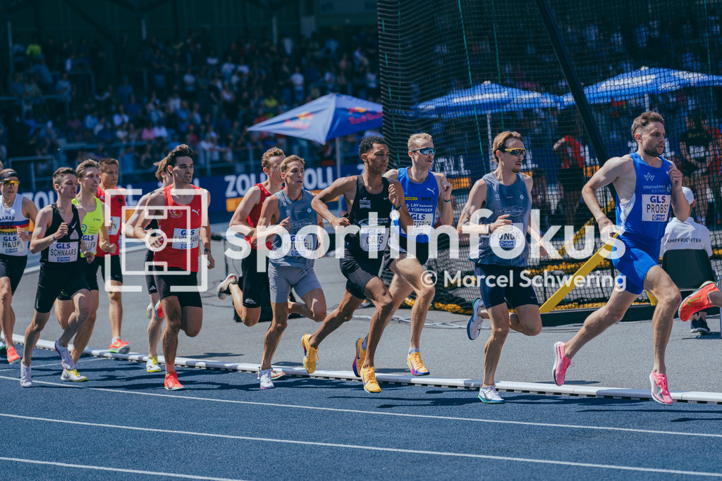 Deutsche Meisterschaften der Frauen und Männer 2026 | Noah Cais, Laufgemeinschaft Wehringen, 1500-Meter-Lauf, Halbfinale, Deutsche Meisterschaften der Frauen und Männer 2026, Lohrheidestadion Bochum-Wattenscheid, 25.07.2026. Foto: Marcel Schwering / sportimfokus - Realisiert mit Pictrs.com