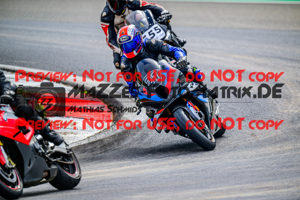 MaZZes_FotoMatrix_240910_6007705_2966 | GELB