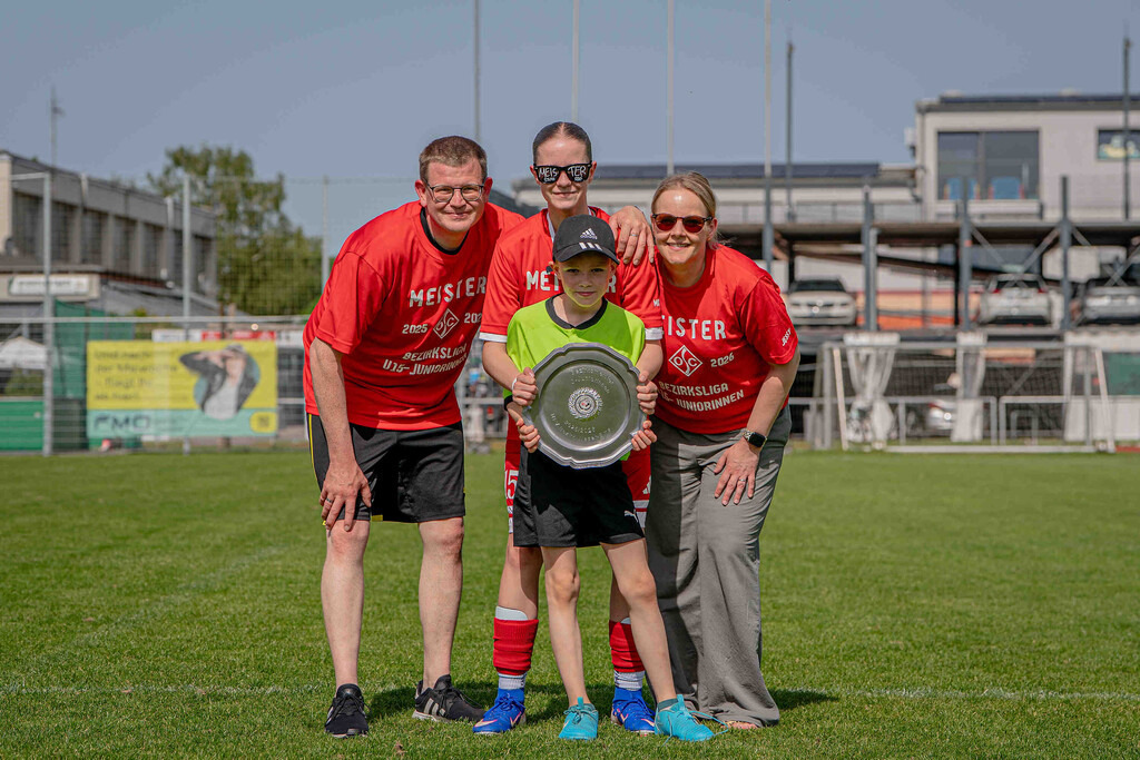 Fußball I C-Juniorinnen I Saison 2025-2026 I OSC U15 - Eltern und Geschwister I 11965 | jns.sportfotos - Realisiert mit Pictrs.com