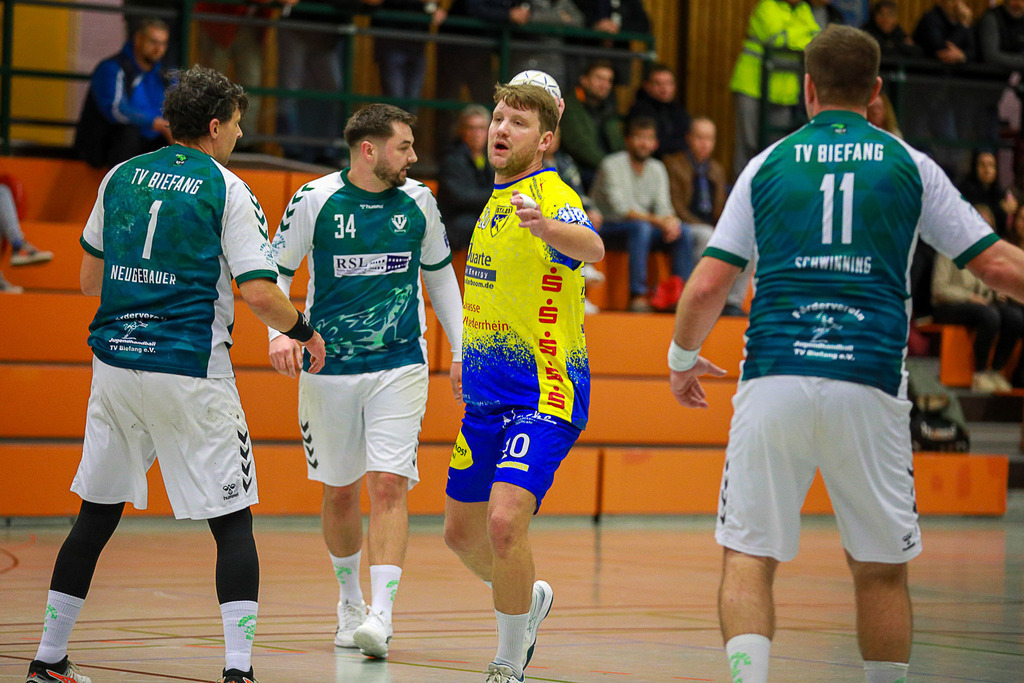 SVN_TvBiefang_161124_024 | Bildergalerie von Sport-Ereignissen aber auch von weiteren spannenden Dingen - nicht nur vom Niederrhein. In Anlehnung an den bekannten Spruch von Hanns Dieter Hüsch heißt das Motto: "Niederrhein ist überall".  - Realisiert mit Pictrs.com