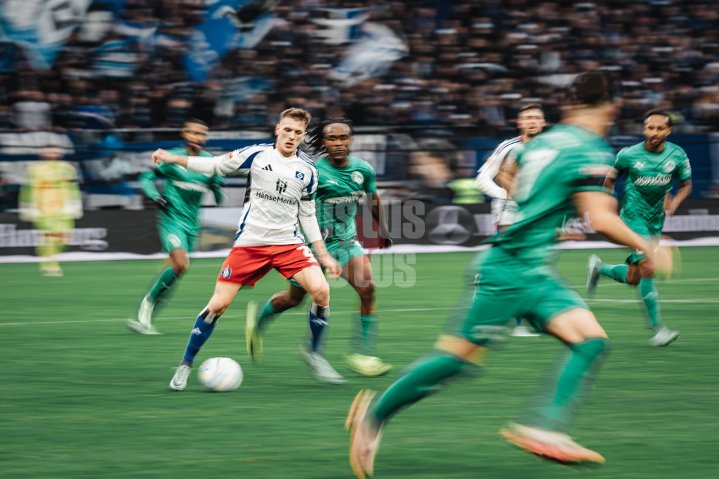 Fußball | Männer | Saison 2024/2025 | 2. Fußball-Bundesliga | 17. Spieltag | Hamburger SV vs. SpVgg Greuther Fürth | 21.12.2024 | Emir Sahiti (#29, HSV)